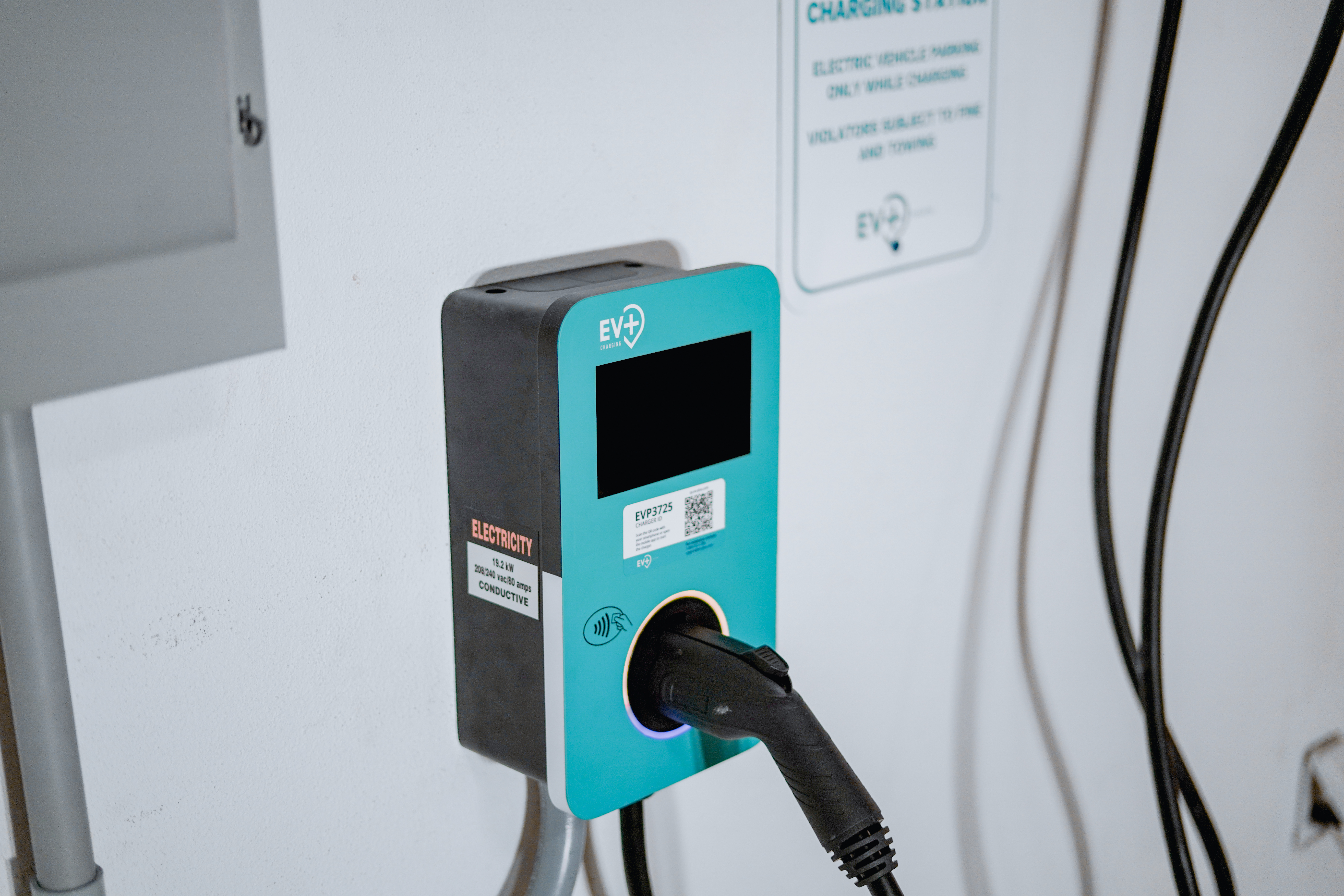 Autel MaxiCharger Commercial Installation Guide: AC50, AC Pro 80, and How to Bundle Both